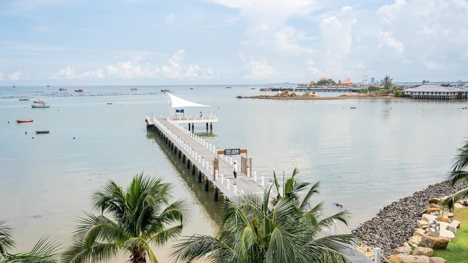 The Pier of Novotel Marina Sriracha & Koh Si Chang