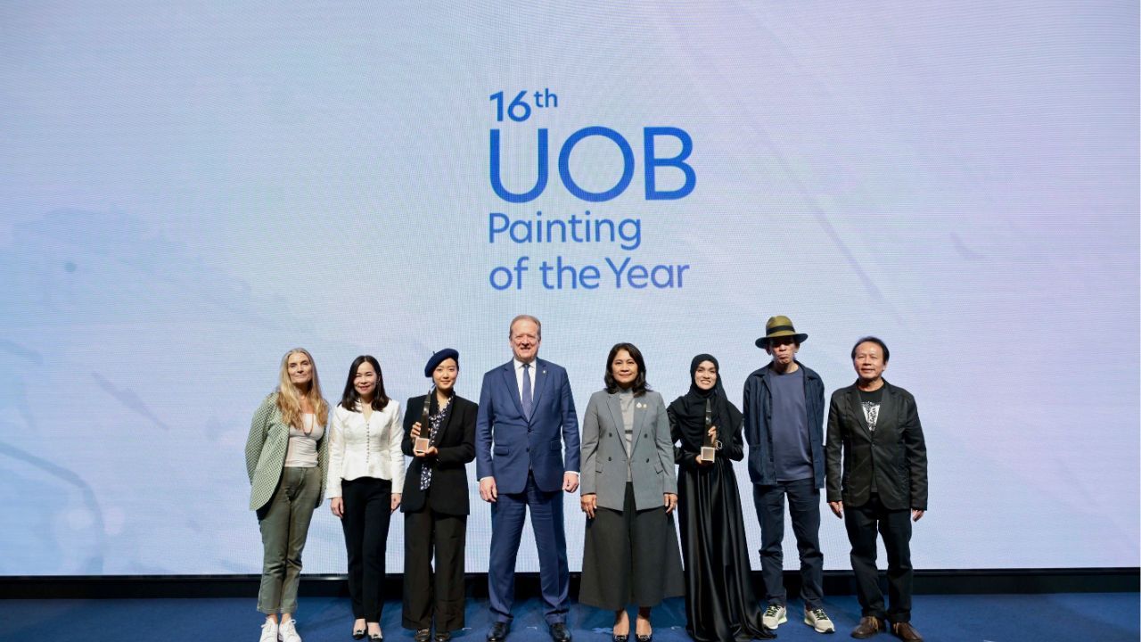 Organisers and judges for the Painting of the YEar competition