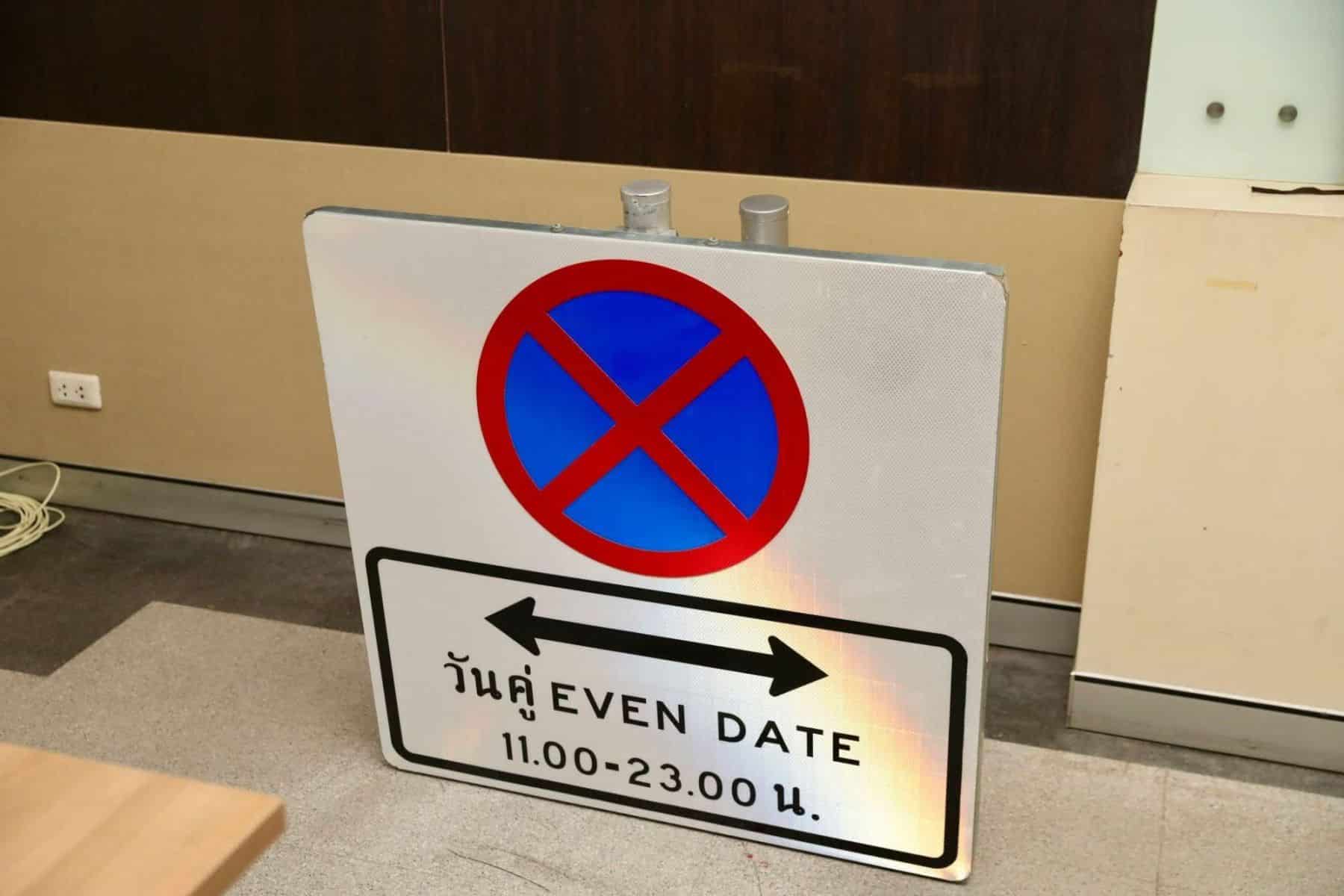 Soi Buakhao traffic revamp sees fresh signs and markings | News by Thaiger