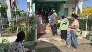 Thai-Cambodian border conflict victims receive financial aid | Thaiger