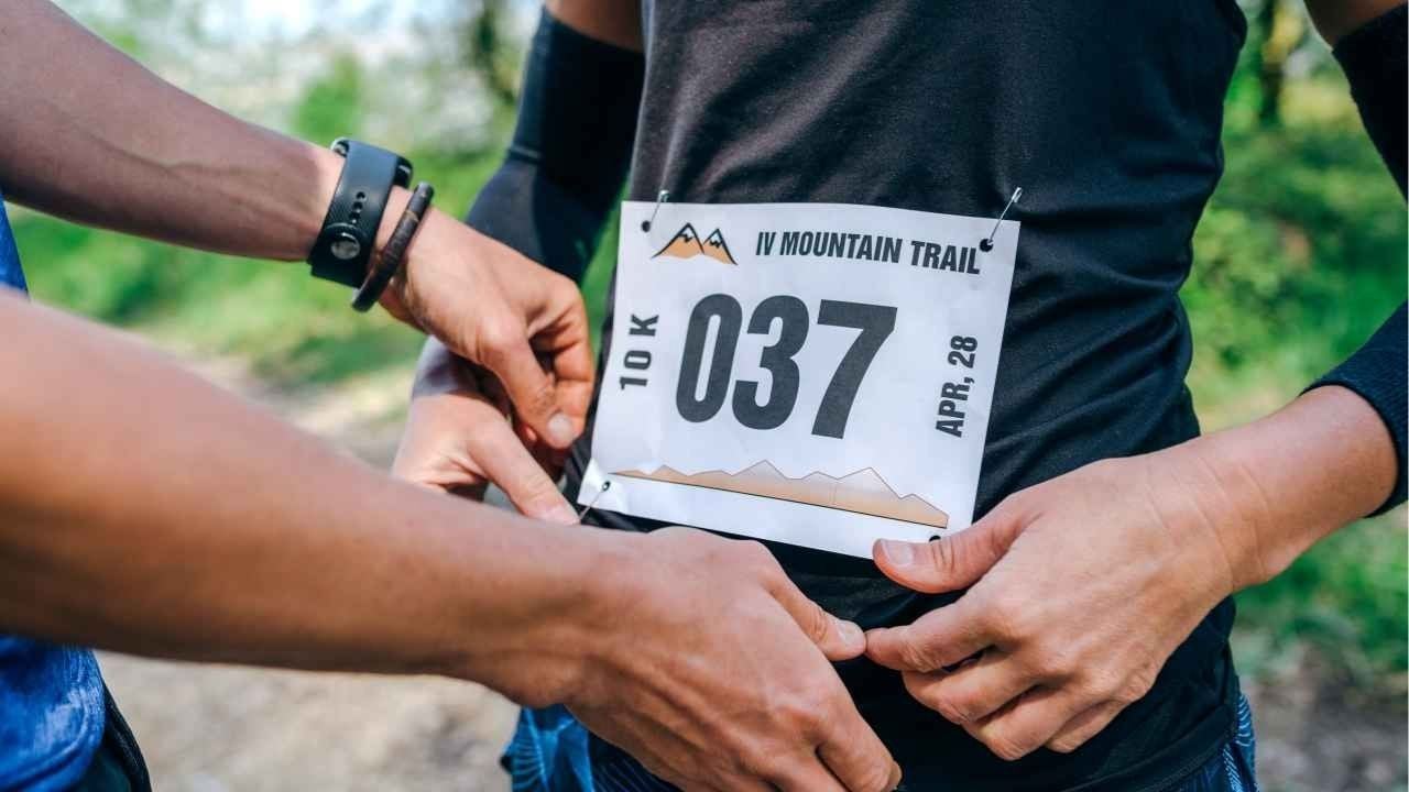 An example of a bib | Photot taken from the Fitpage website