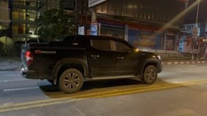 Drunk driver arrested after sleeping at Pattaya intersection | Thaiger