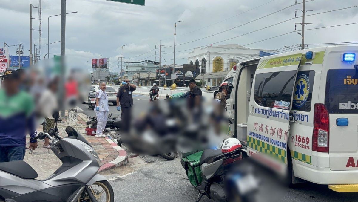 One dead after motorcycle hits turning car in Pattaya | News by Thaiger