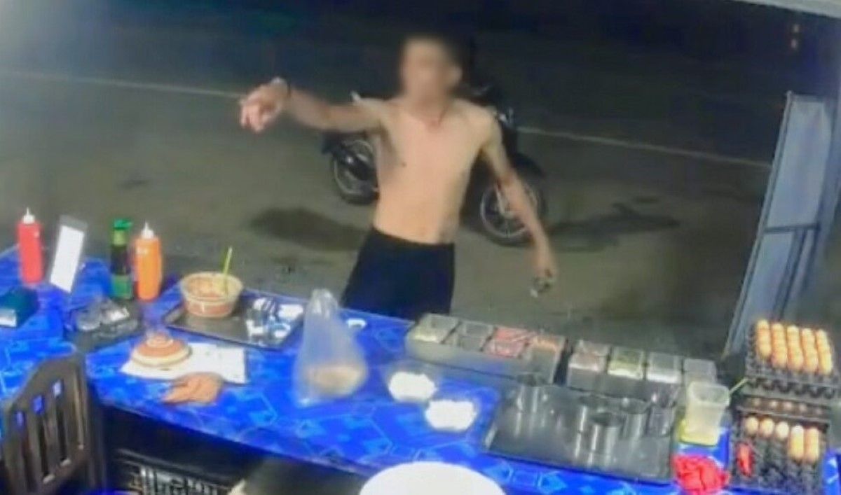 Police search for man who stole motorbike and damaged shops in Phatthalung | Thaiger