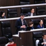 Pheu Thai challenges Bhumjaithai charter draft on public role | Thaiger