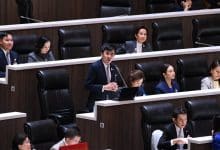 Pheu Thai challenges Bhumjaithai charter draft on public role | Thaiger