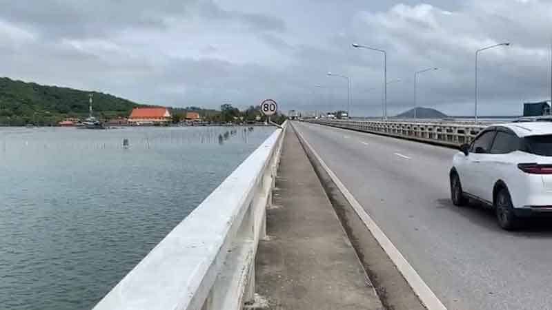 Monk saves debt-ridden couple in South Thailand bridge rescue | News by Thaiger