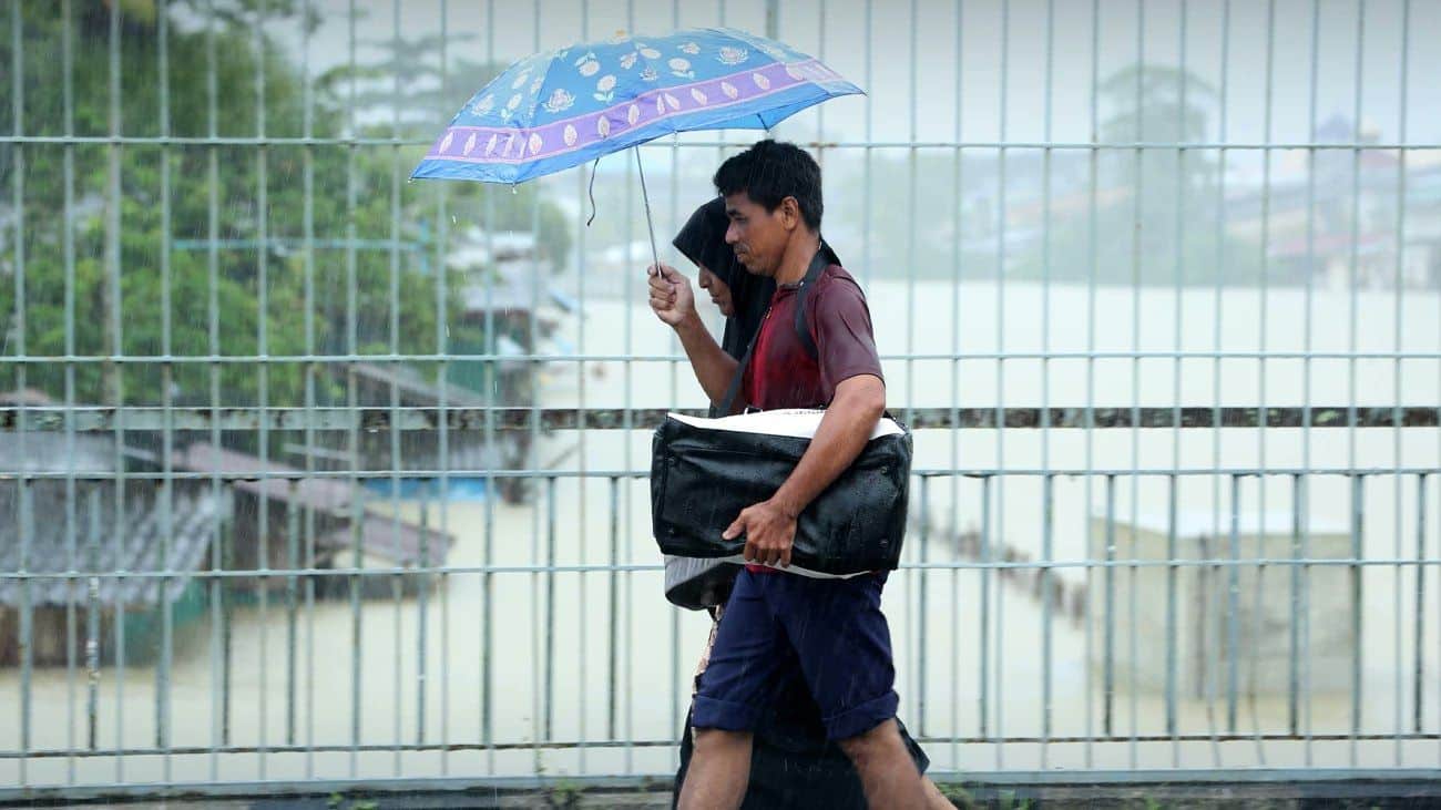 Storm batters southern Thailand as cooler north warms up | News by Thaiger