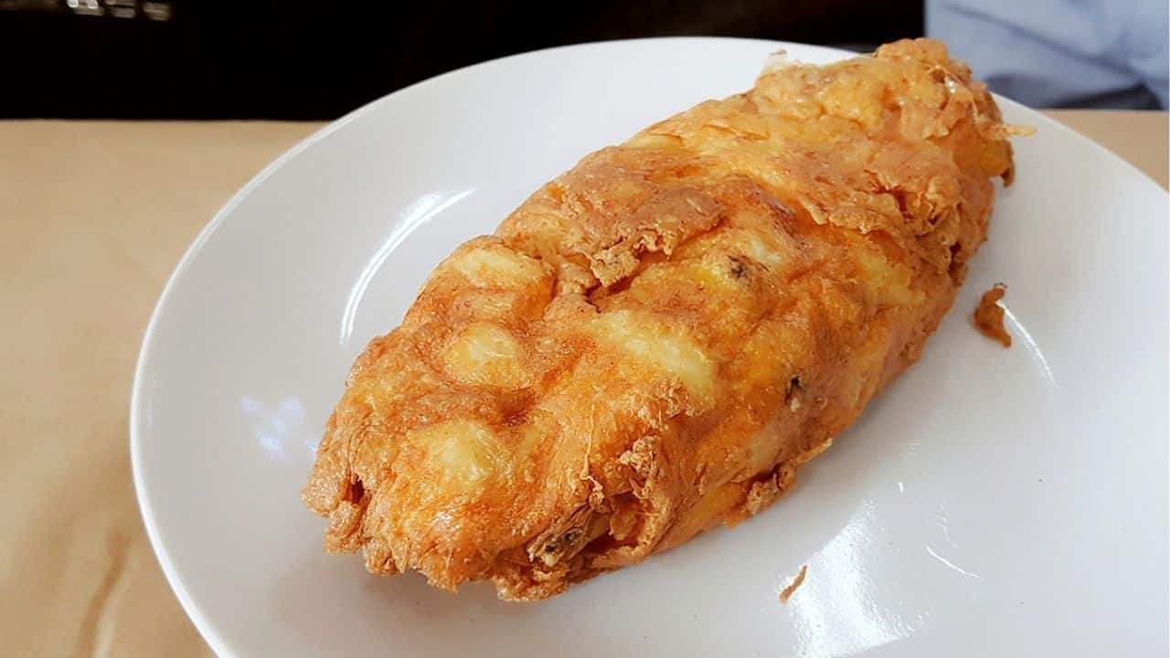 Crab omelette | Photo taken from the Pantip website