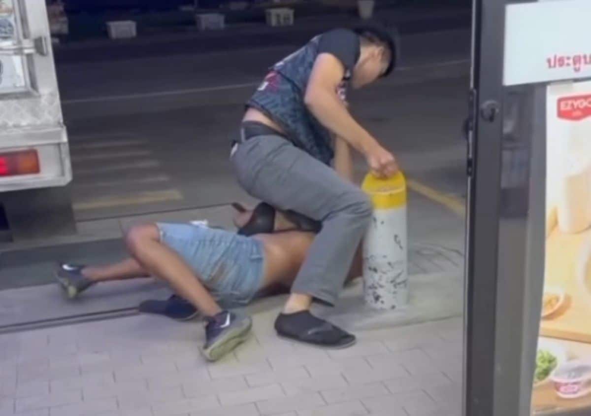 Drunk Thai former boxing champion beaten in shop brawl | News by Thaiger