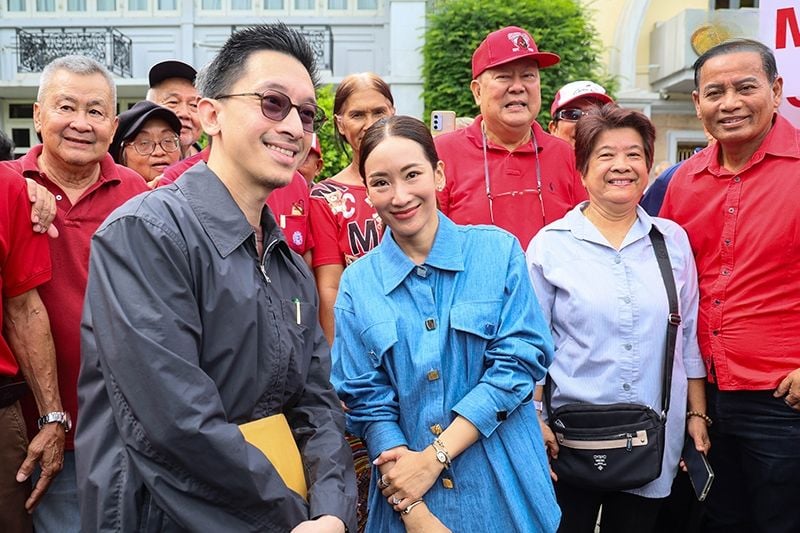 Thaksin stays upbeat in jail as political heat builds outside | News by Thaiger