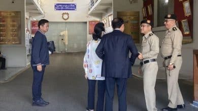 Thaksin gets visit from sister and ex-PM Somchai at Klong Prem Prison | Thaiger