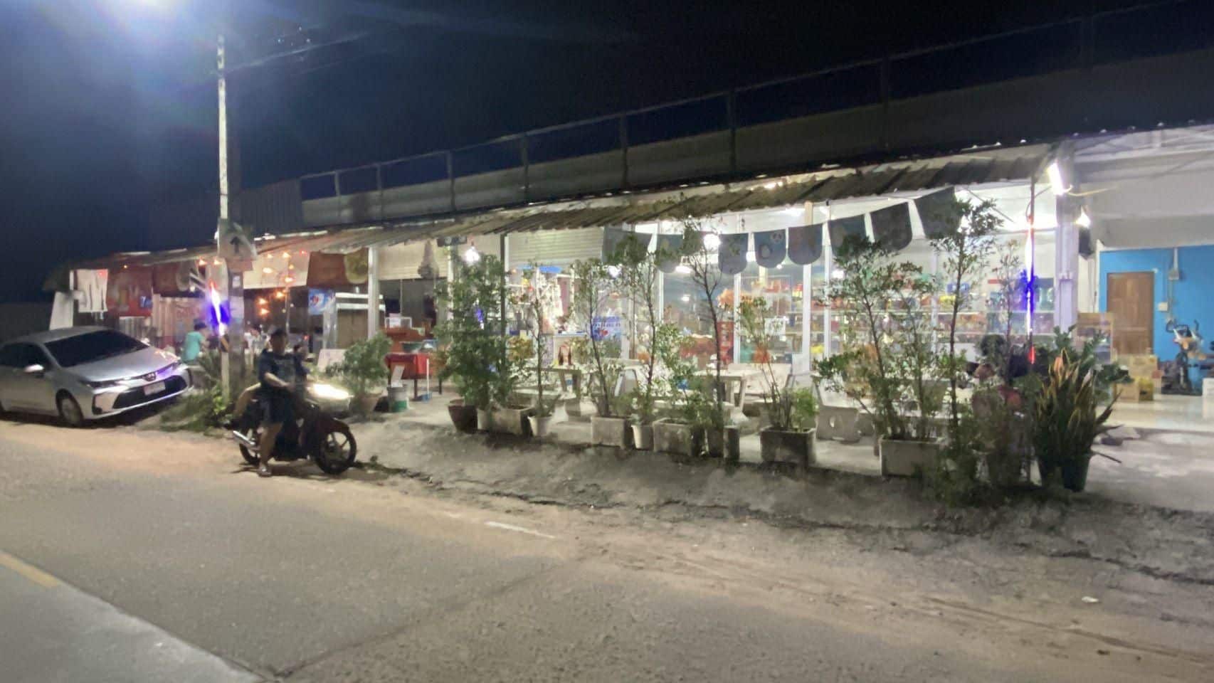 Fake QR code conman tricks teen cashier in Chon Buri shop | News by Thaiger