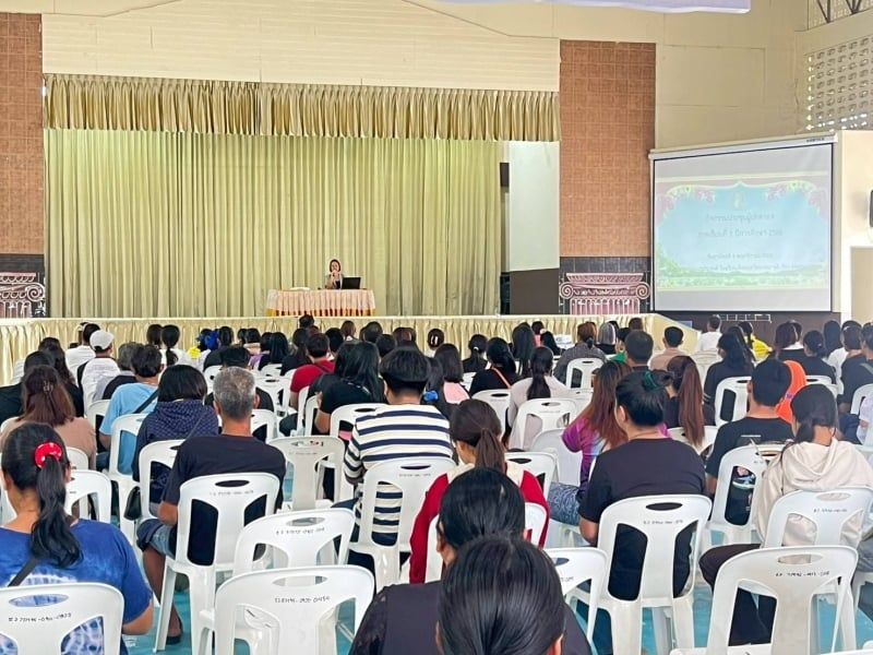 Phuket parents demand removal of school director over integrity | News by Thaiger