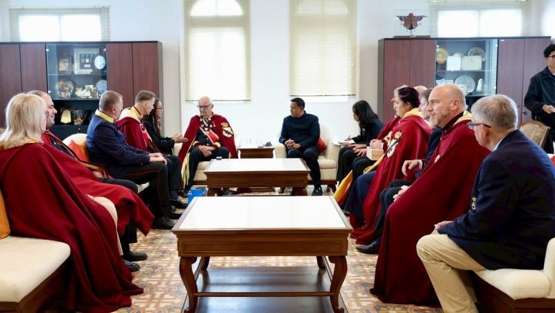 Royal order visits Phuket to back aid for the underprivileged | News by Thaiger