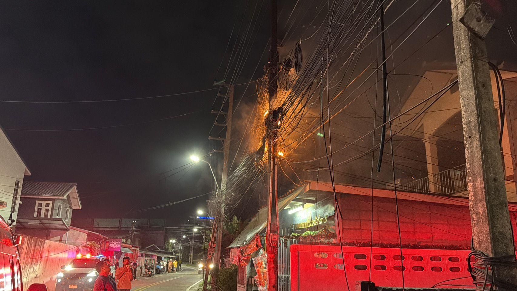 Blazing cables and explosions jolt Pattaya neighbourhood | News by Thaiger