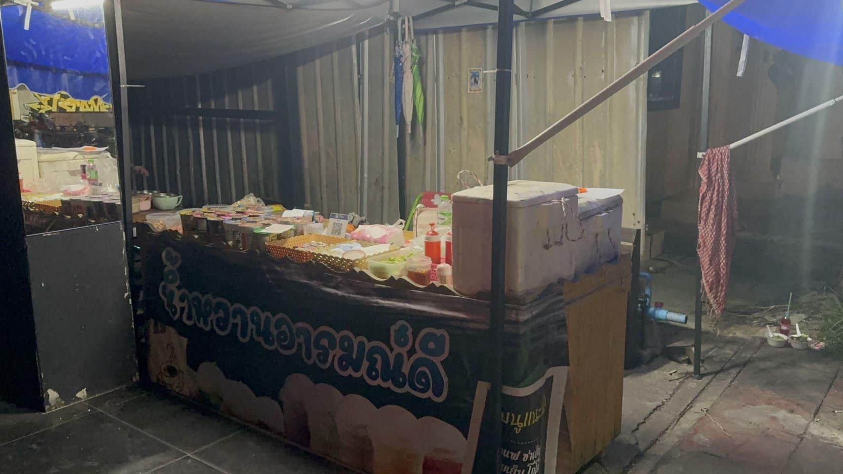 Thief snatches Pattaya vendor's gas cylinders in luxury car | News by Thaiger