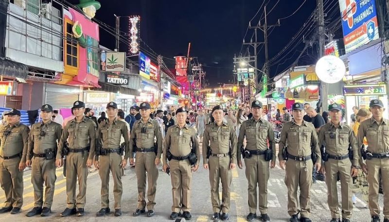 Tourist attacked on Bangla Road just metres from police box (video) | News by Thaiger