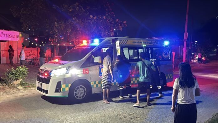 Drunk Pattaya worker staggers into fence after bar binge | News by Thaiger