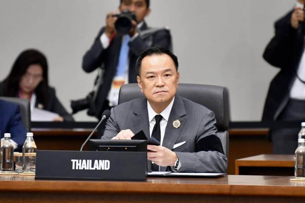 Thai govt to launch Buddhism watchdog over rising concerns | News by Thaiger