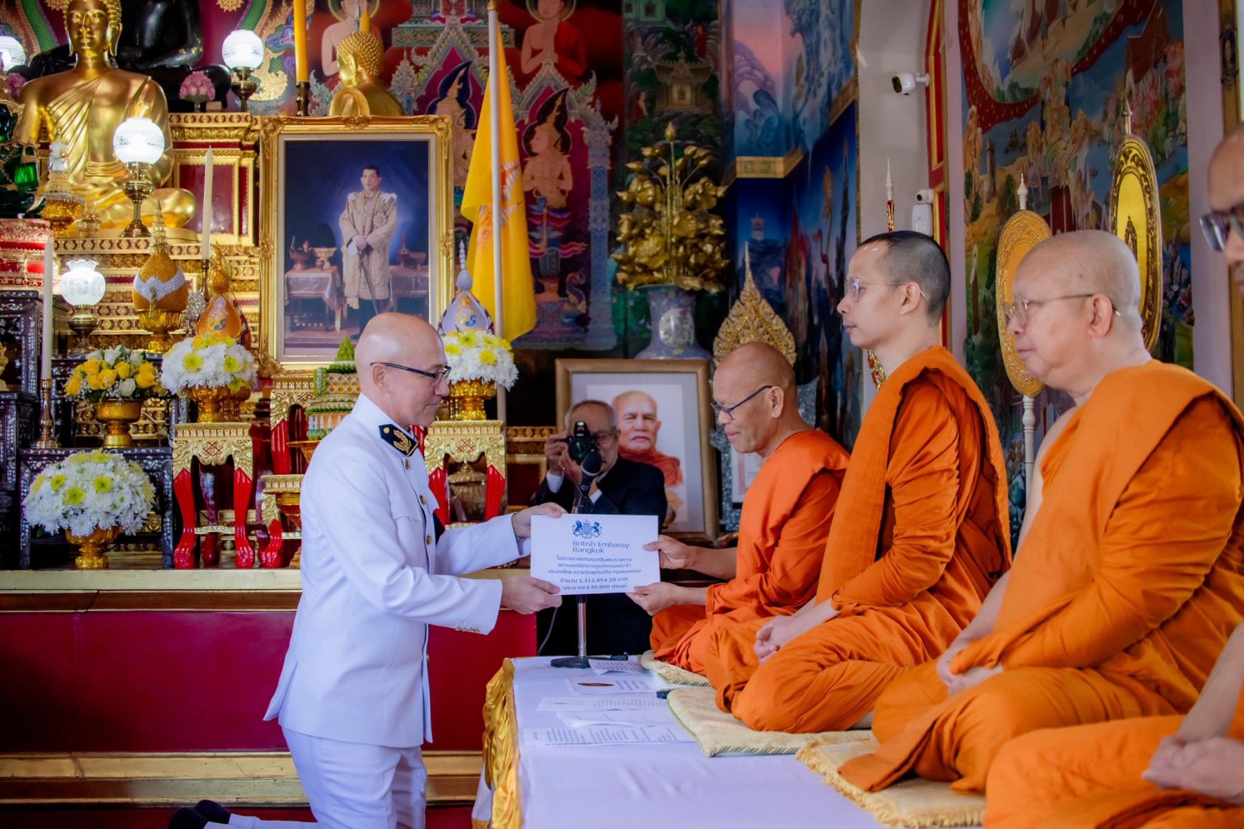 Thai-UK temple ceremony marks 170 years of friendship | News by Thaiger