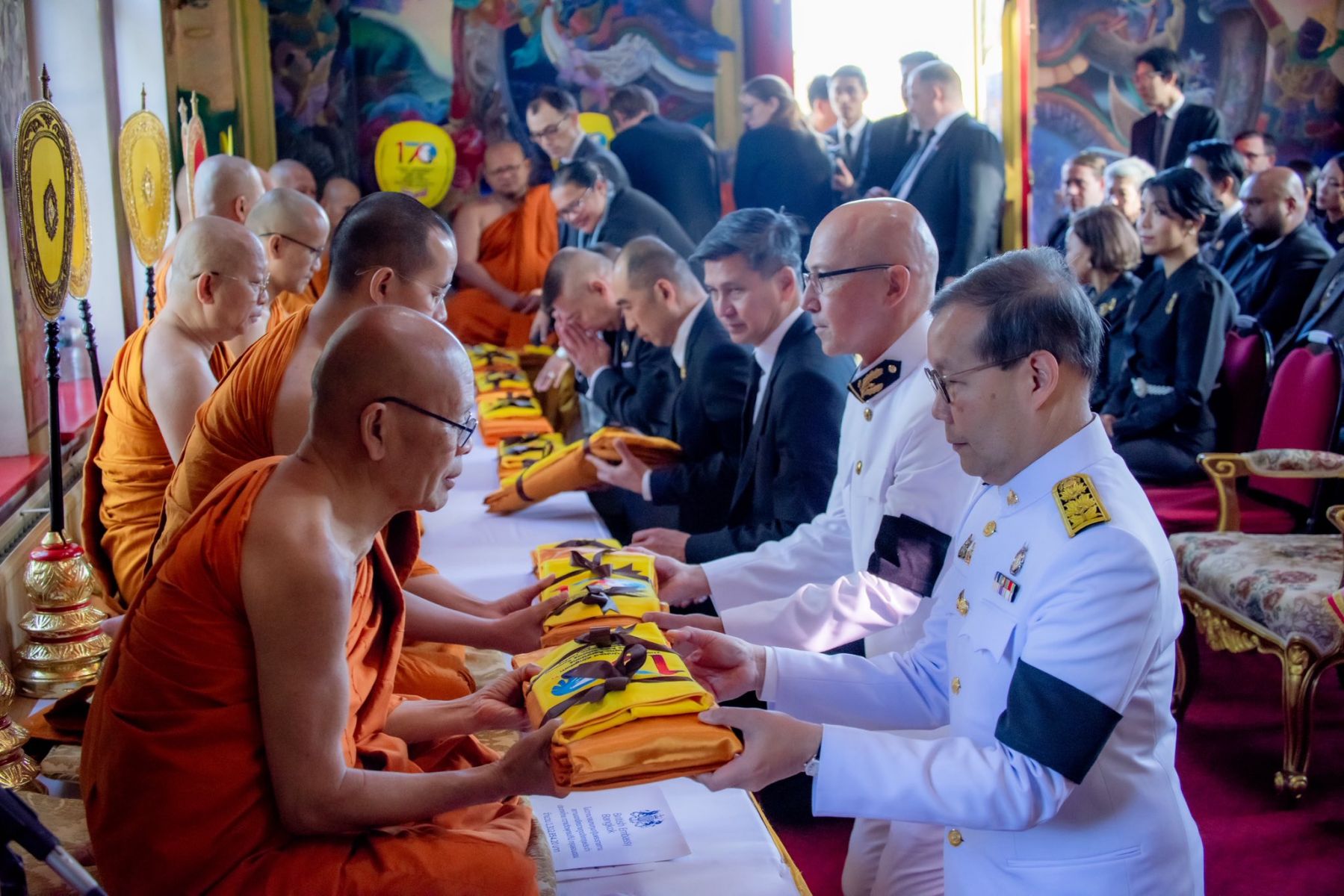 Thai-UK temple ceremony marks 170 years of friendship | News by Thaiger