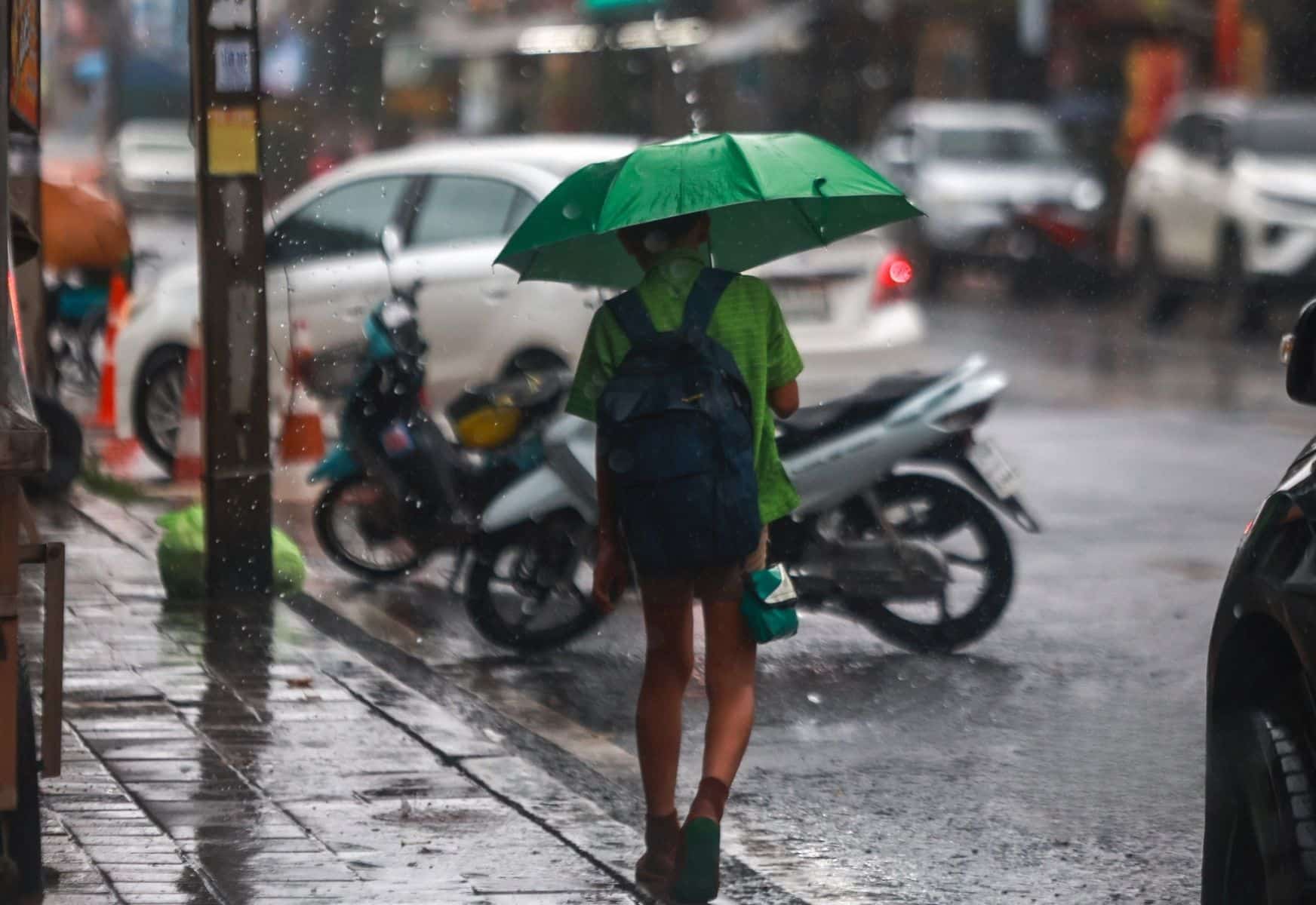 Tropical storm Kalmaegi batters Thailand with heavy rain | News by Thaiger