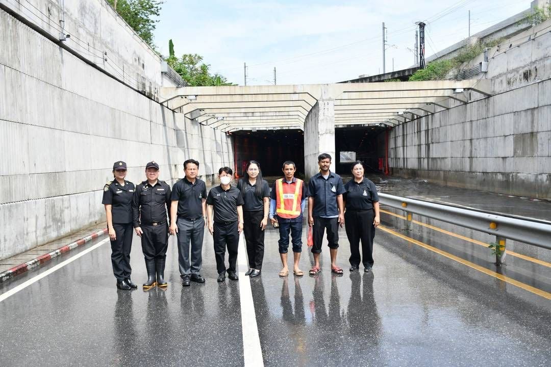 Bangkok underpass shut after flooding chaos and cable theft | News by Thaiger