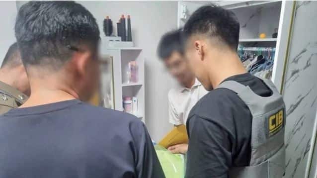 Singaporean scam suspect caught hiding in Isaan village | News by Thaiger