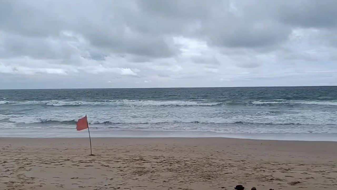 Russian man missing after swimming off Nai Thon Beach