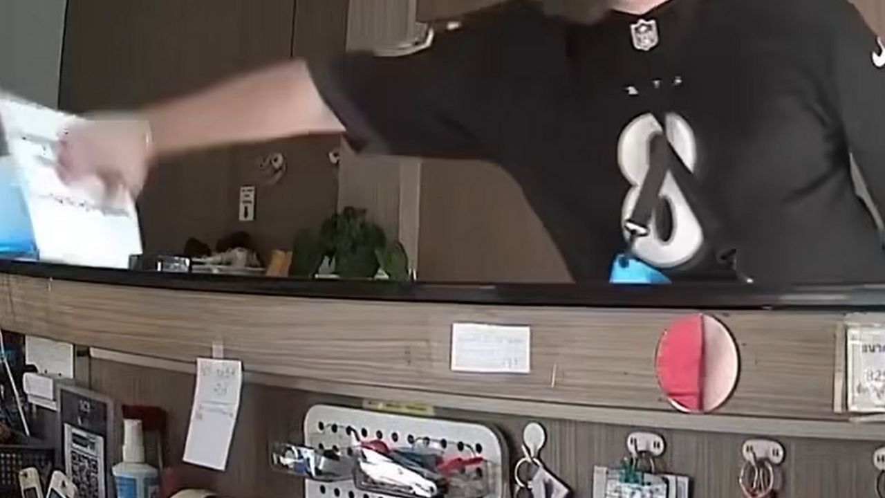 Foreign man threatens Phuket hotel staff after being denied entry with cat