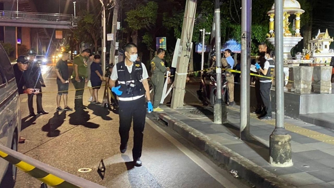 Bangkok rescue teams shooting 