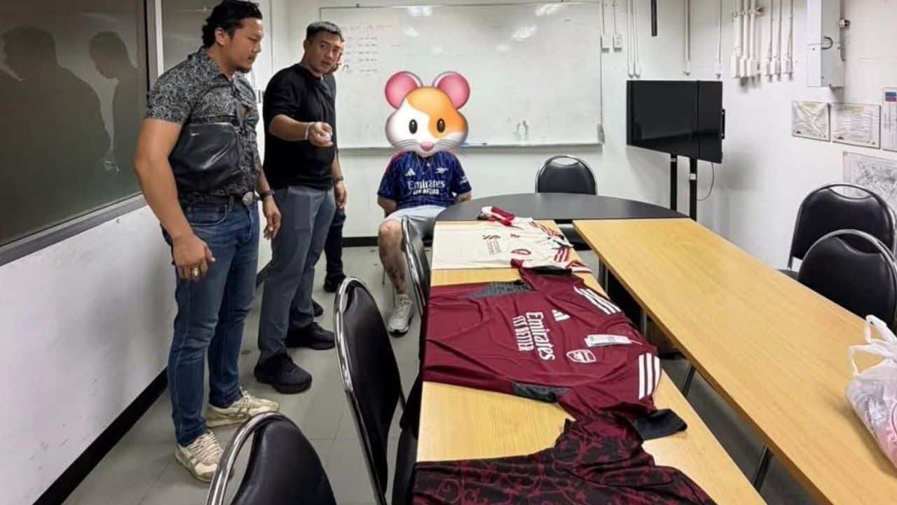 Australian theft Phuket mall