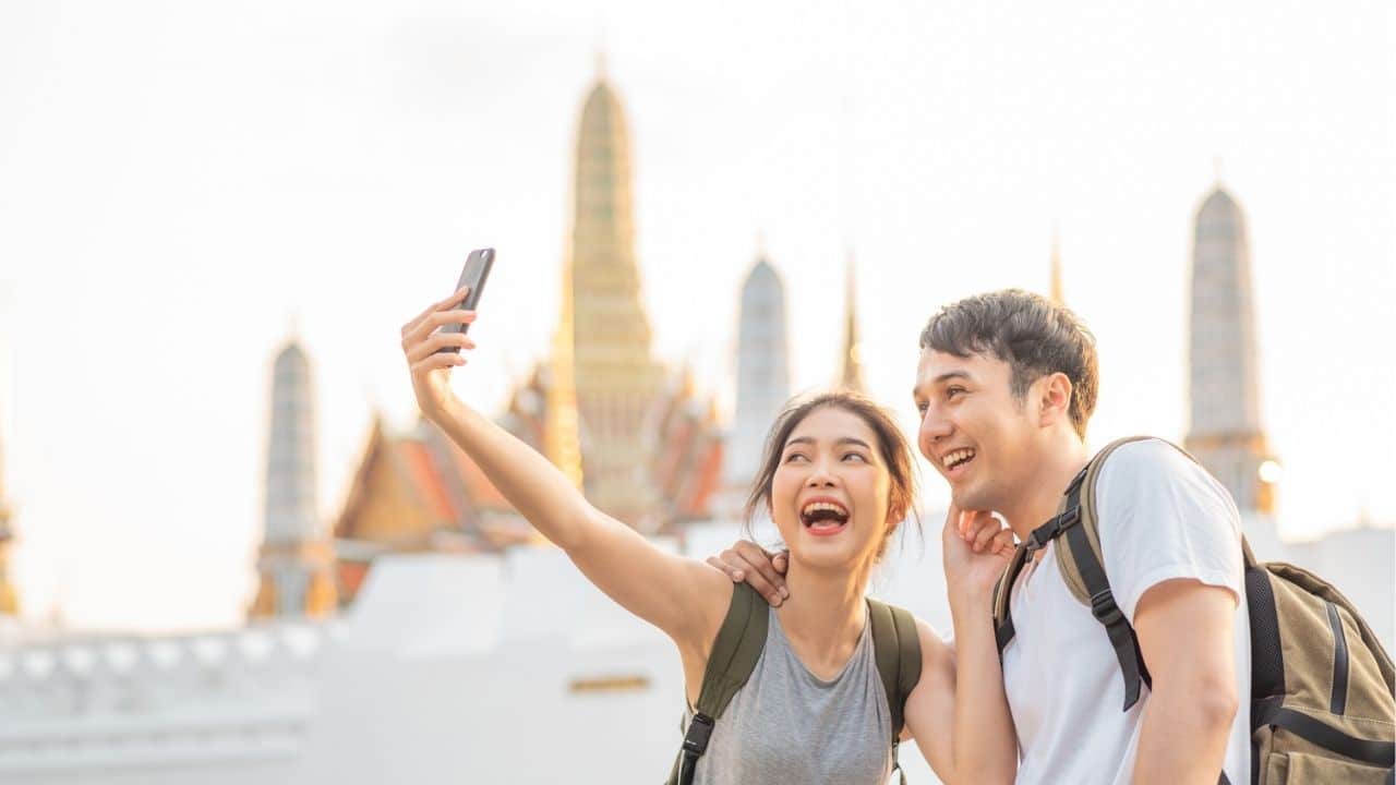 Couple enjoying their time in Bangkok