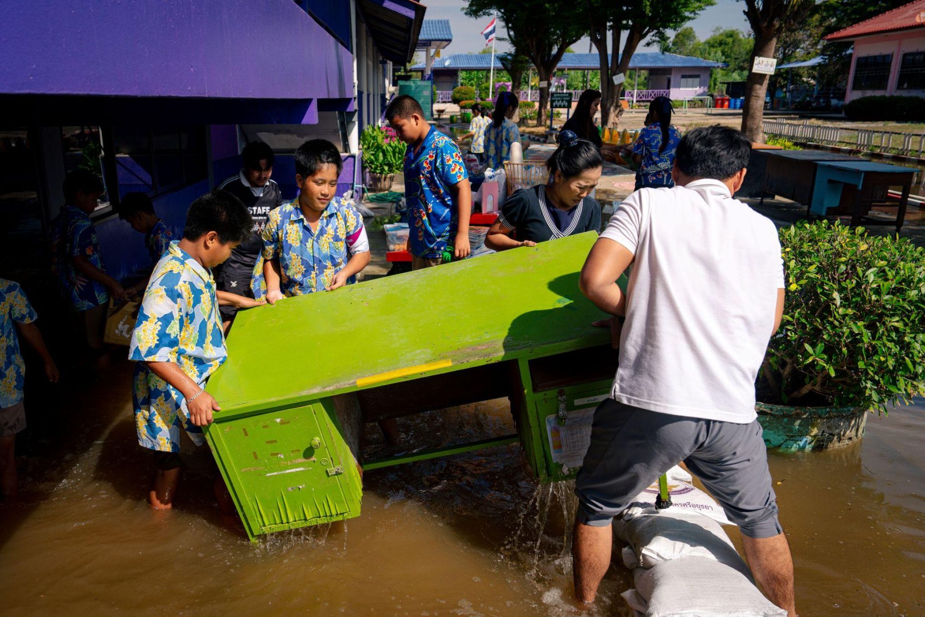 Floods disrupt Thai schools, UNICEF urges urgent climate action | News by Thaiger