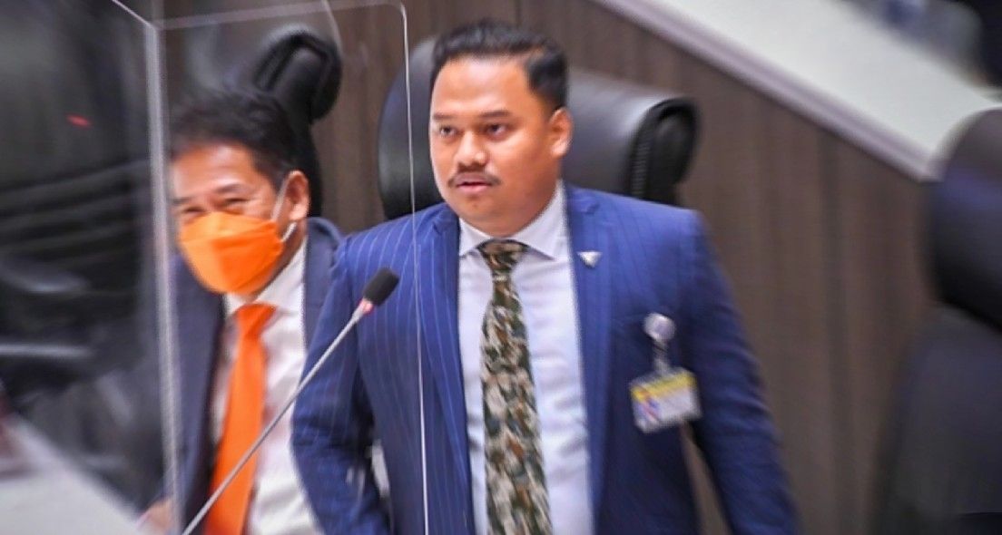 People's Party faces axe over student aide salary scandal | News by Thaiger