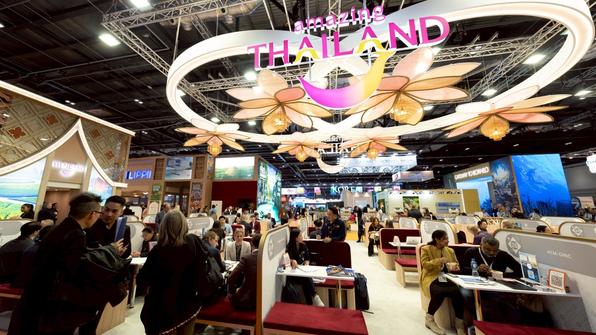 Thai tourism shines in London with wellness-themed showcase | News by Thaiger