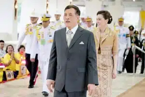 Thai King donates 100 million baht for flood relief efforts | Thaiger