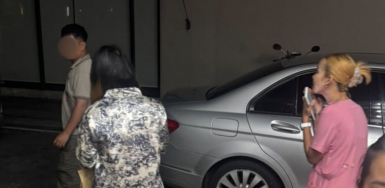 Thai transwoman tries to escape payment at Bangkok clinic