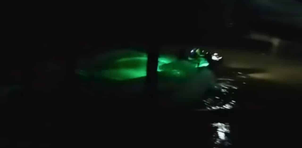 Rescuers threatened in Hat Yai flood