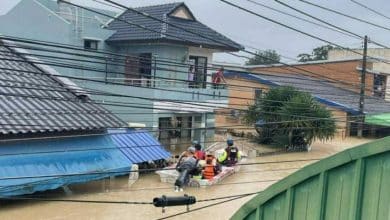 Hat Yai boat owner criticised for charging 50,000 baht for flood rescue | Thaiger