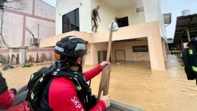 Rescue teams face gunfire and threats while assisting Hat Yai flood victims | Thaiger