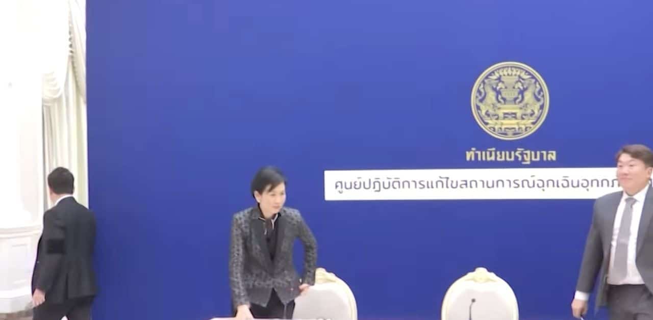 Thai government refuses to answer flood question