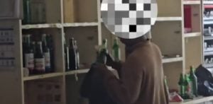 Survival or theft: debate erupts after Hat Yai residents take items from flooded 7-Eleven | Thaiger