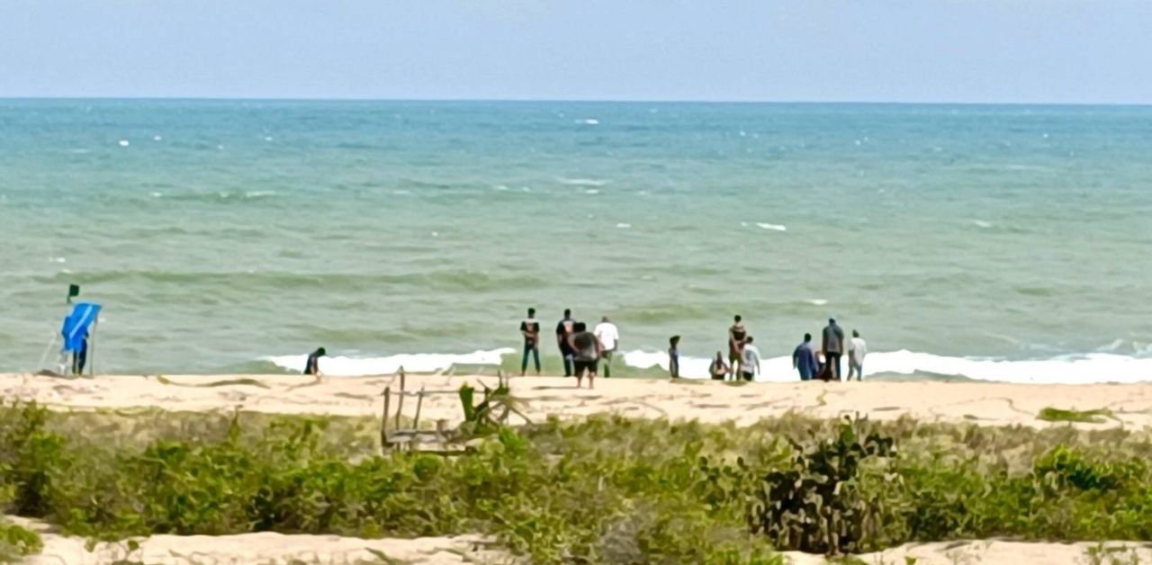 Dead woman found on beach