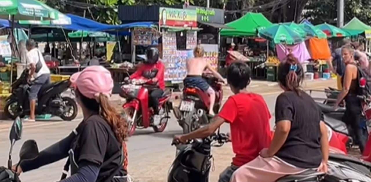 Foerigner wheelies Phuket