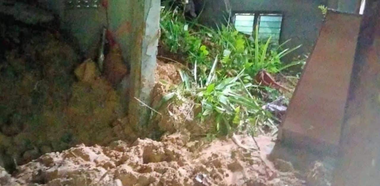 Satun landlside kills girl