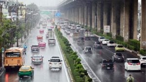 Tropical storm Kalmaegi batters Thailand with heavy rain | Thaiger