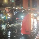 Bangkok battered by floods as cars stall on submerged roads | Thaiger