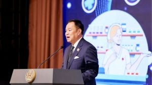 PM Anutin threatens early House dissolution over censure plot | Thaiger